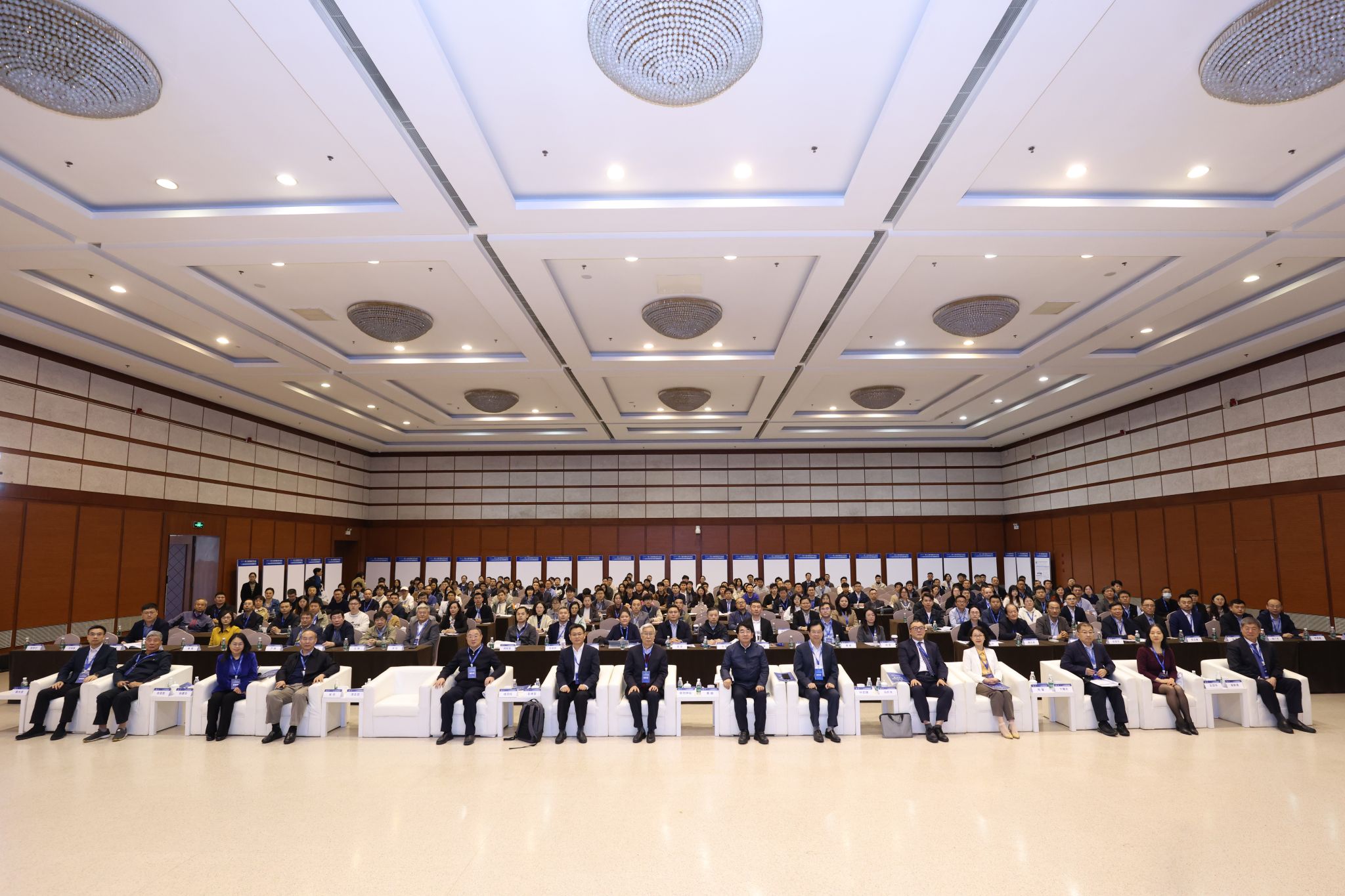 微信图片_20241126144413.jpg 微信图片_20241126144413.jpg