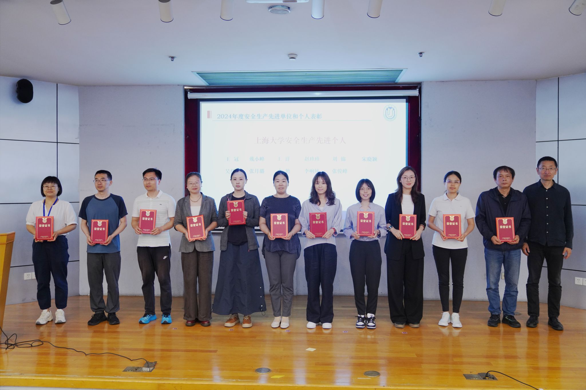 DSC04051.jpg DSC04051.jpg